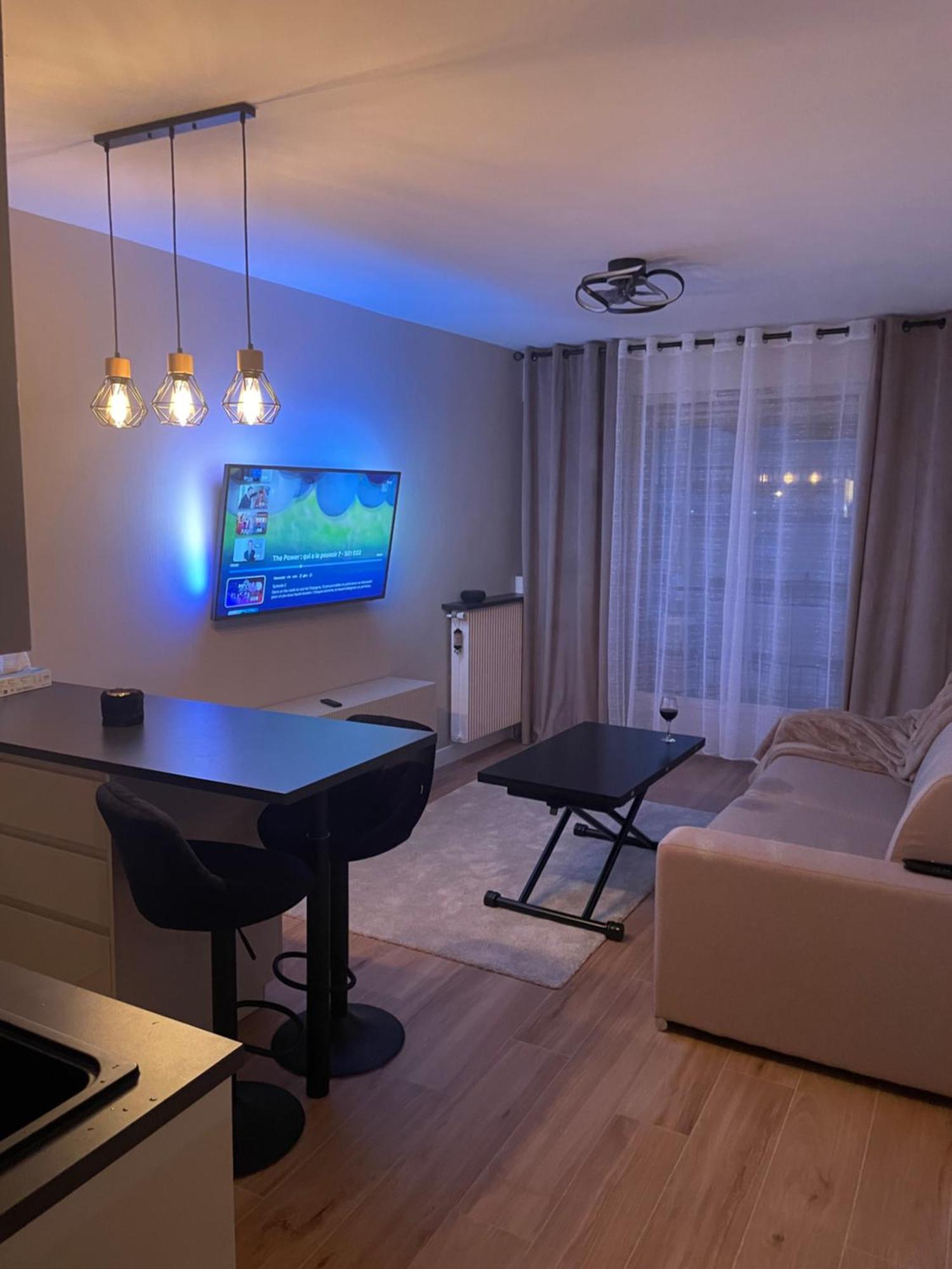 Seaview Serenity Apartment
